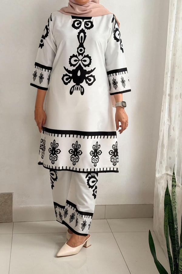 Akzaani Modest Co-Ord Set White Black