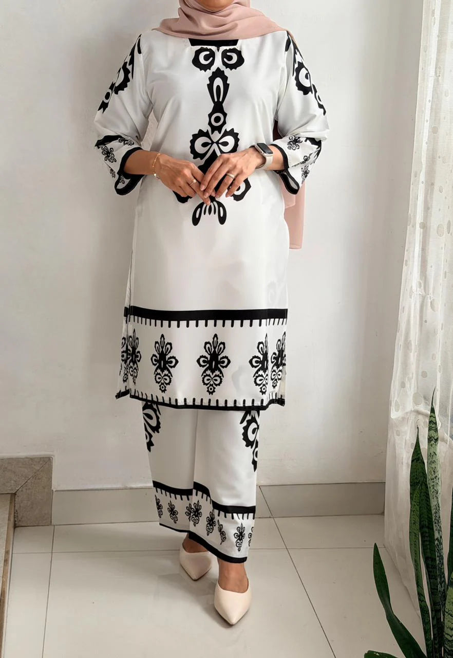 Akzaani Modest Co-Ord Set White Black